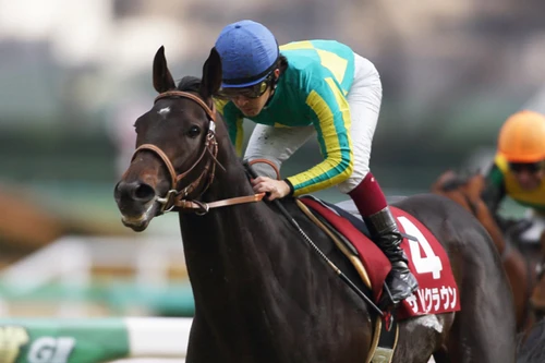 競馬】皐月賞でこそ生きる、本命サトノクラウンの「特性」 | web